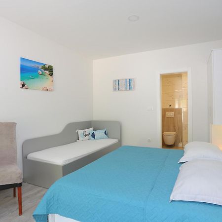 Apartments By The Sea Brela, Makarska - 6688 Camera foto