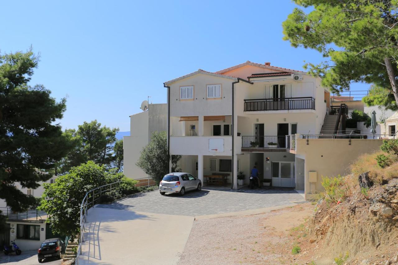 Apartments By The Sea Brela, Makarska - 6688 Esterno foto