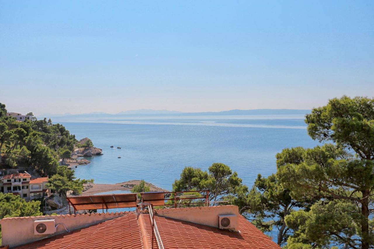 Apartments By The Sea Brela, Makarska - 6688 Esterno foto