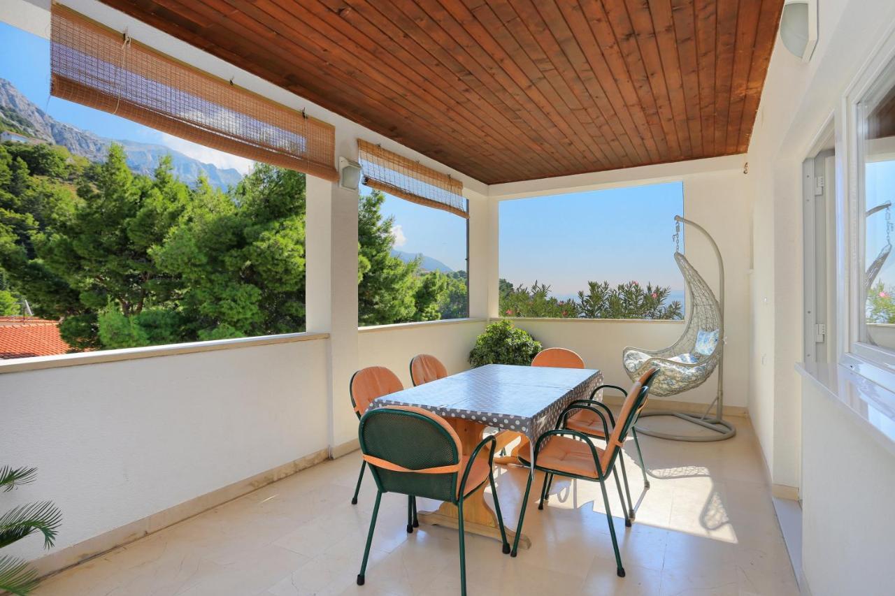 Apartments By The Sea Brela, Makarska - 6688 Esterno foto